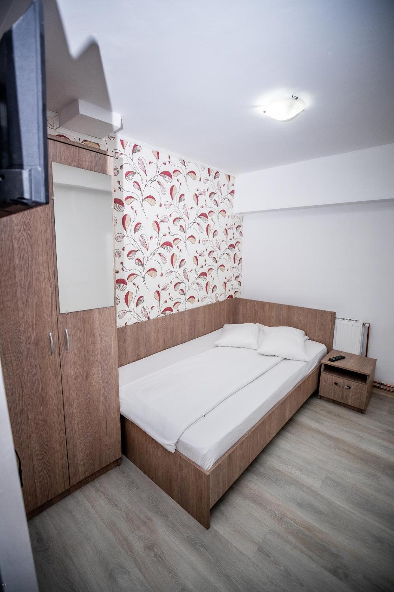 Nelana Guest House Cluj-Napoca Exterior foto